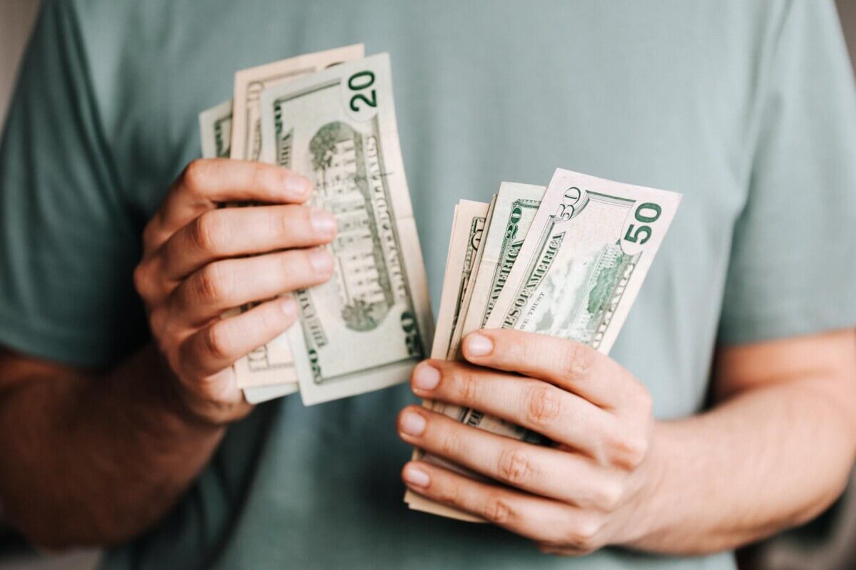 نقش رضایت مالی در کاهش استرس
