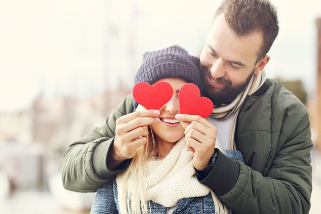 تأثیر رفتارهای مراقبتی بر اعتماد و امنیت در رابطه