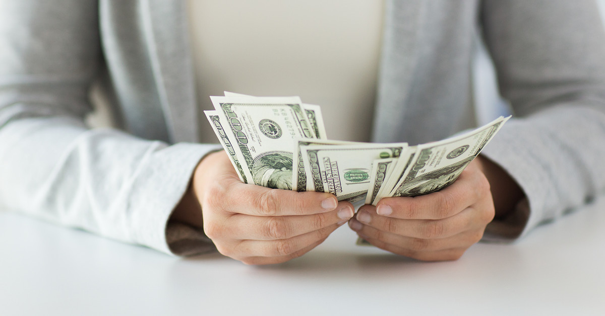 تاثیر حمایت مالی بر کیفیت زندگی جوانان  چرا درآمد والدین بر رضایت از زندگی جوانان تاثیر دارد؟